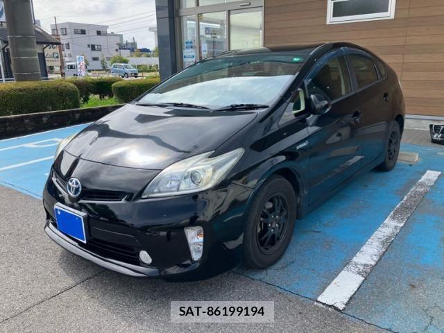 Toyota PRIUS 2015-04 8745340-0