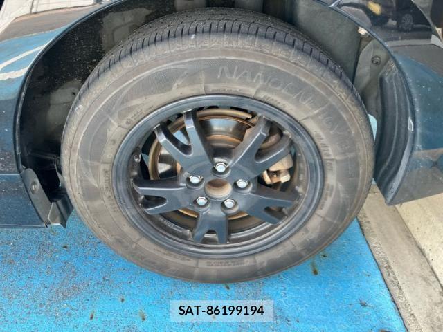Toyota PRIUS 2015-04 8745340-5