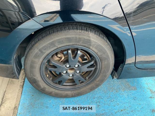Toyota PRIUS 2015-04 8745340-8