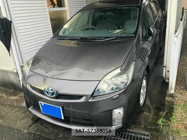 Toyota PRIUS 2011-06 8745354-1