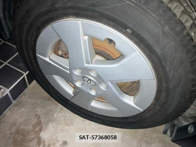 Toyota PRIUS 2011-06 8745354-3