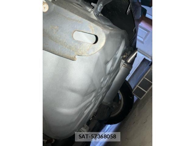 Toyota PRIUS 2011-06 8745354-7