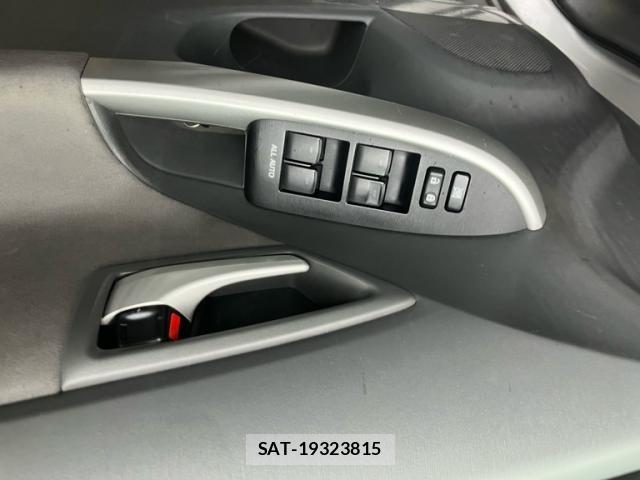Toyota PRIUS 2011-10 8745337-10