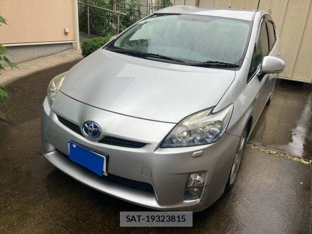 Toyota PRIUS 2011-10 8745337-2