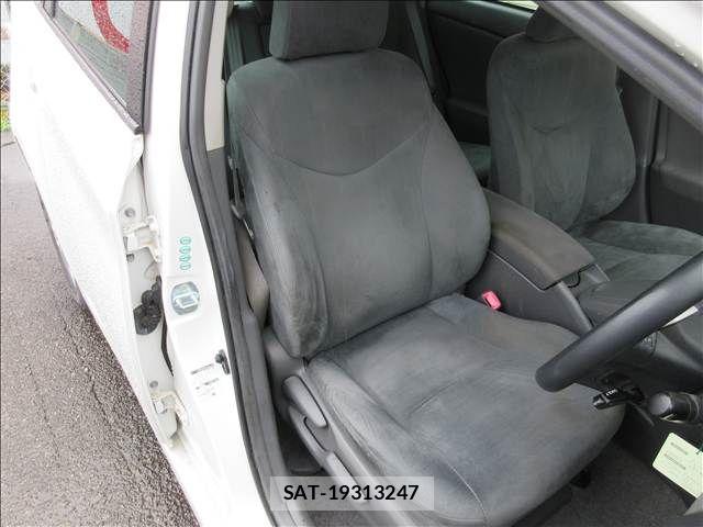 Toyota PRIUS 2009-10 8745323-17