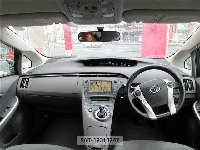 Toyota PRIUS 2009-10 8745323-1