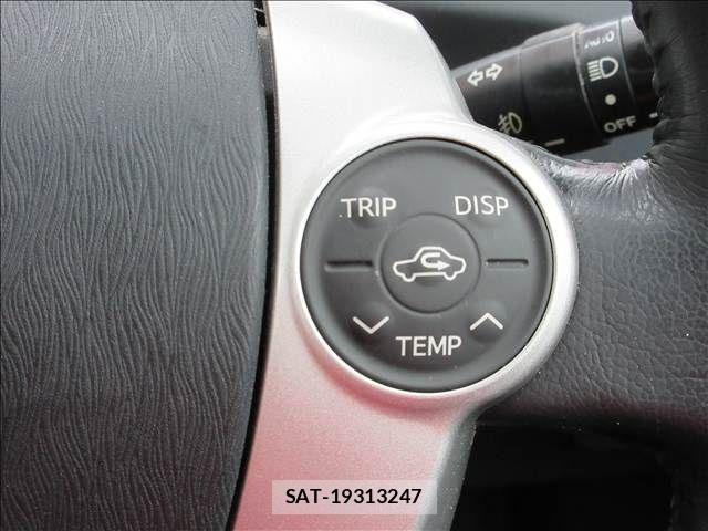 Toyota PRIUS 2009-10 8745323-4