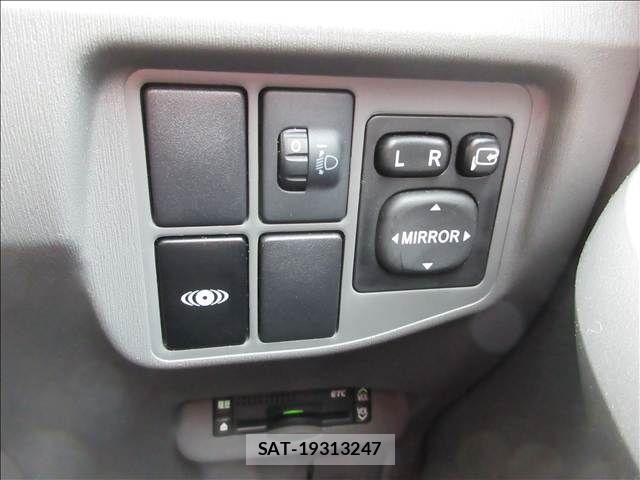 Toyota PRIUS 2009-10 8745323-8