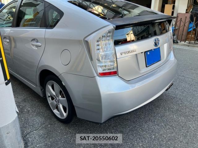 Toyota PRIUS 2009-07 8745335-11