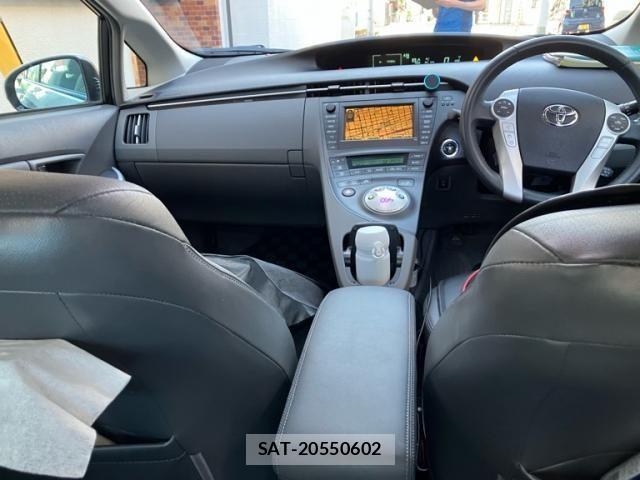 Toyota PRIUS 2009-07 8745335-13