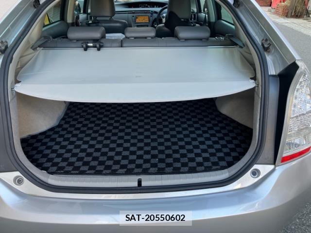 Toyota PRIUS 2009-07 8745335-16