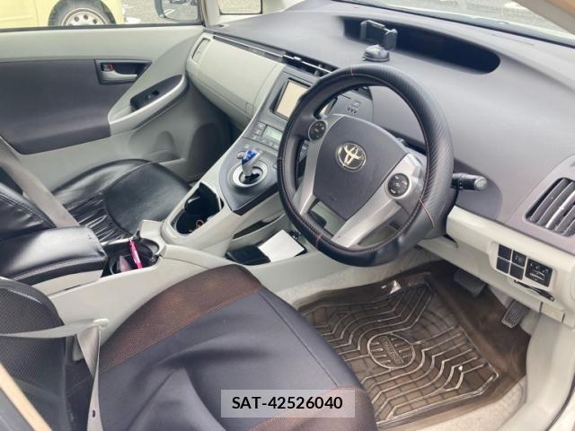Toyota PRIUS 2011-09 8744189-14