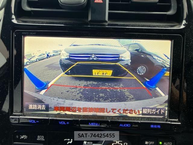 Toyota PRIUS 2016-06 8745299-19