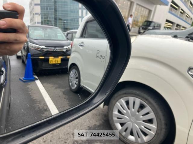Toyota PRIUS 2016-06 8745299-22