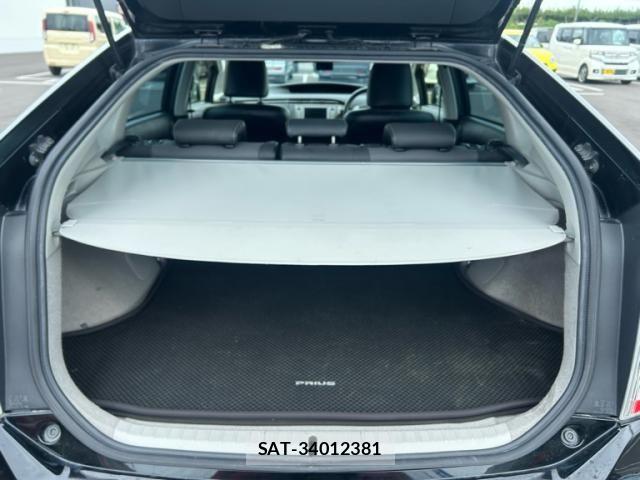 Toyota PRIUS 2012-09 8745324-16