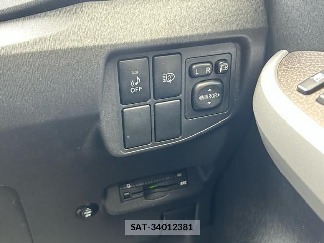 Toyota PRIUS 2012-09 8745324-18