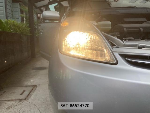 Toyota PRIUS 2008-09 8745326-11