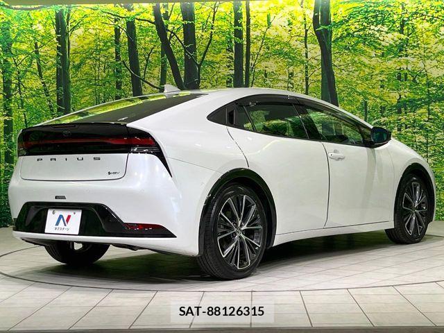Toyota PRIUS 2025-04 8745237-16