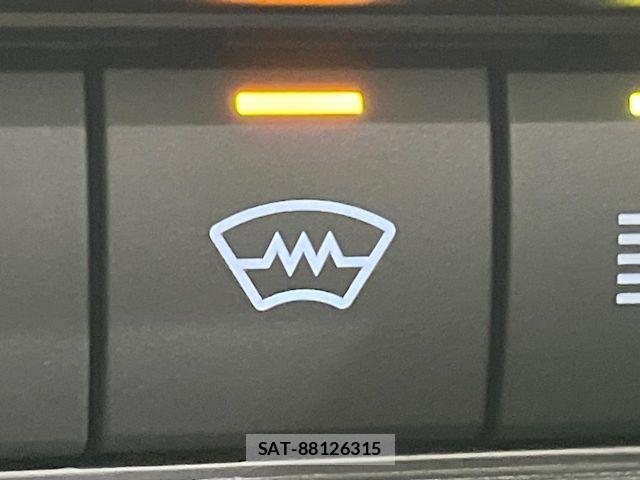 Toyota PRIUS 2025-04 8745237-6