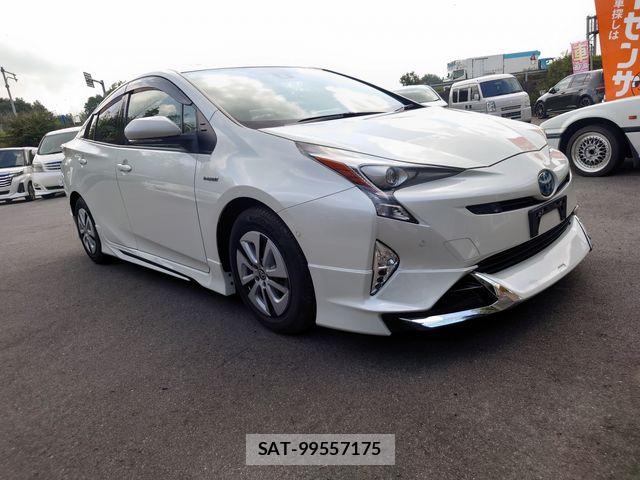 Toyota PRIUS 2017-06 8745274-0