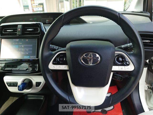 Toyota PRIUS 2017-06 8745274-9