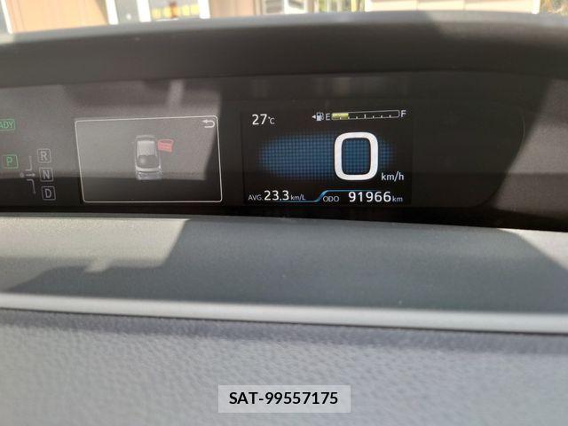 Toyota PRIUS 2017-06 8745274-10
