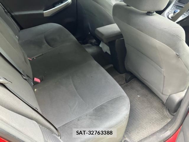 Toyota PRIUS 2010-04 8745365-13