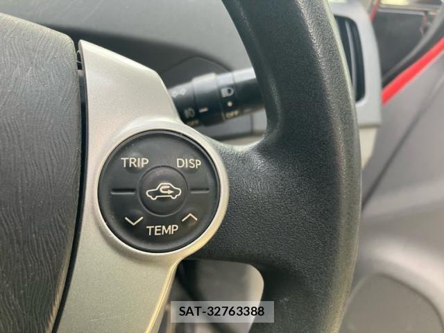 Toyota PRIUS 2010-04 8745365-15