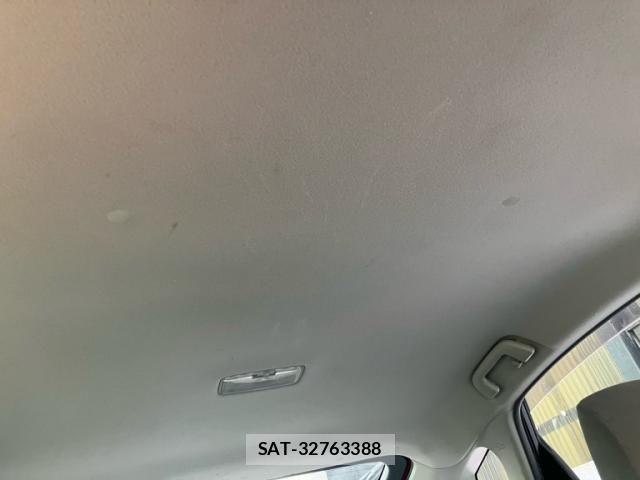 Toyota PRIUS 2010-04 8745365-21