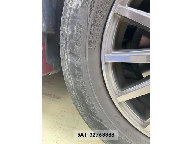 Toyota PRIUS 2010-04 8745365-3