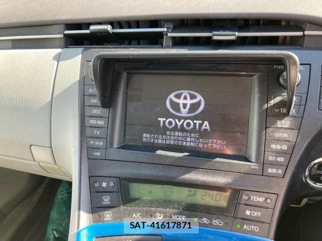 Toyota PRIUS 2011-02 8745341-16
