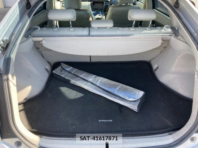 Toyota PRIUS 2011-02 8745341-18