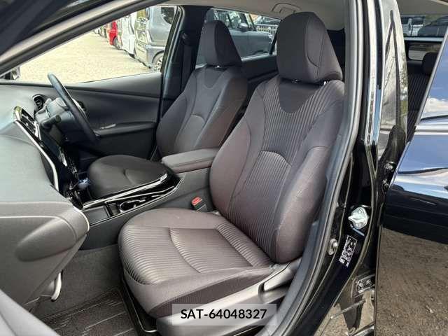 Toyota PRIUS 2019-11 8745263-7
