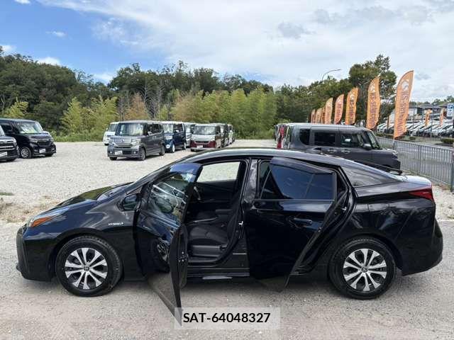 Toyota PRIUS 2019-11 8745263-6