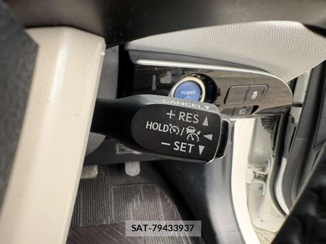 Toyota PRIUS 2016-07 8745288-13