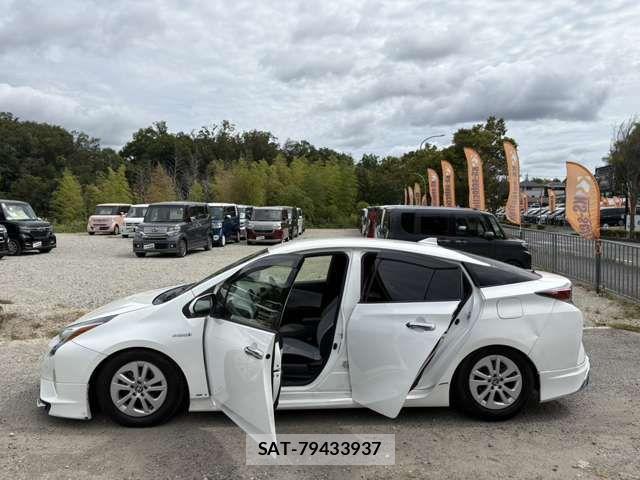 Toyota PRIUS 2016-07 8745288-6
