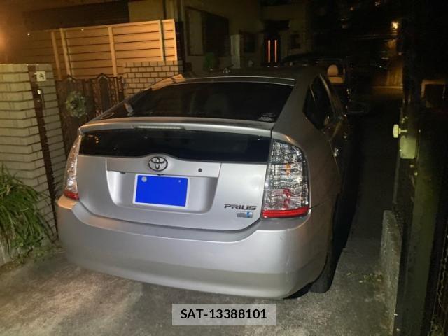 Toyota PRIUS 2007-12 8745321-1