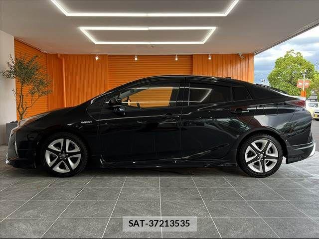 Toyota PRIUS 2016-07 8745270-10