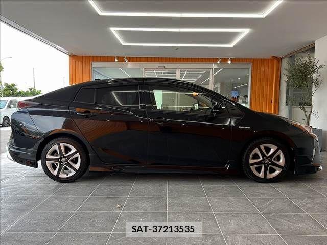 Toyota PRIUS 2016-07 8745270-11