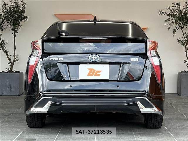 Toyota PRIUS 2016-07 8745270-13
