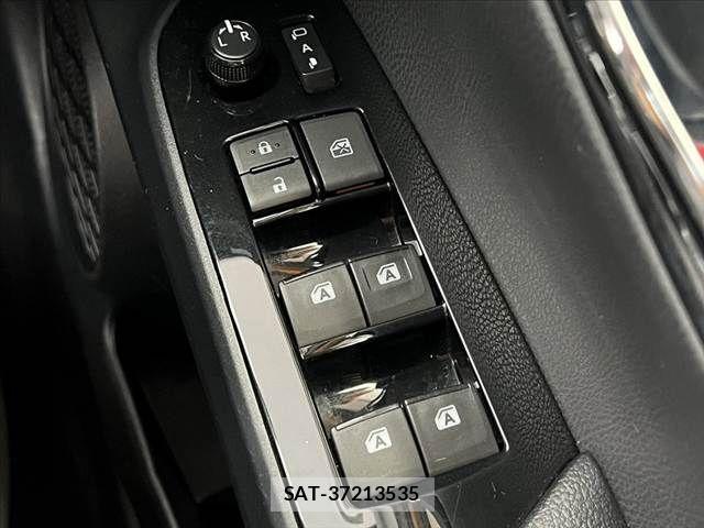 Toyota PRIUS 2016-07 8745270-29