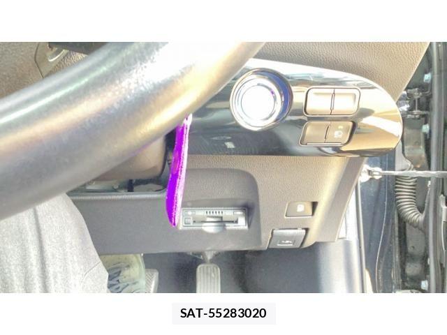 Toyota PRIUS 2019-01 8745260-13