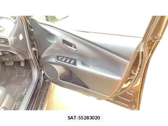 Toyota PRIUS 2019-01 8745260-7