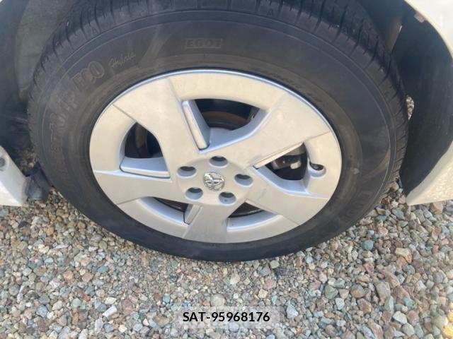 Toyota PRIUS 2011-11 8745347-4