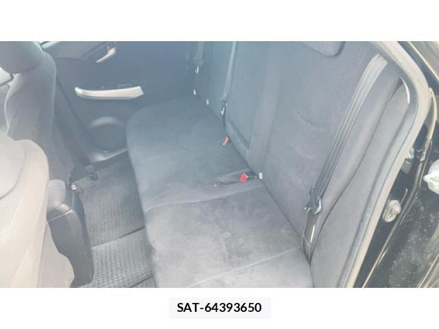 Toyota PRIUS 2014-06 8745315-11