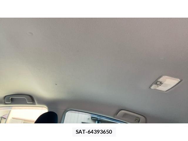 Toyota PRIUS 2014-06 8745315-12