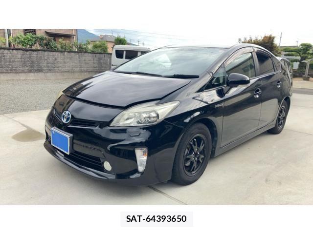 Toyota PRIUS 2014-06 8745315-1