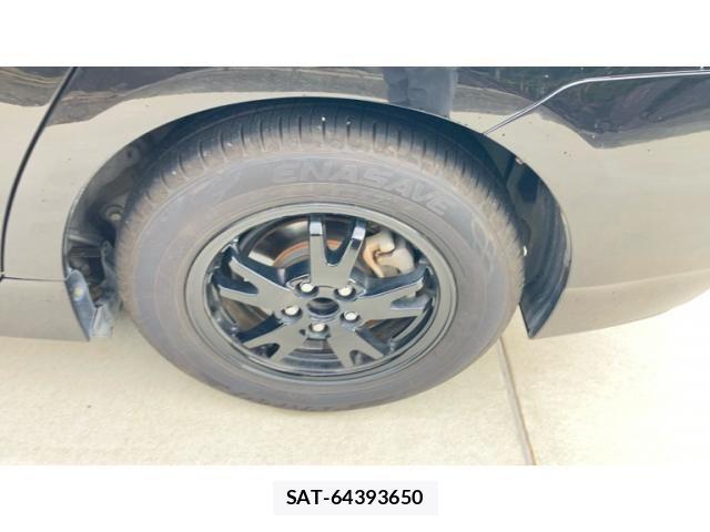 Toyota PRIUS 2014-06 8745315-8