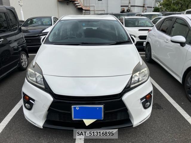 Toyota PRIUS 2015-04 8745319-0