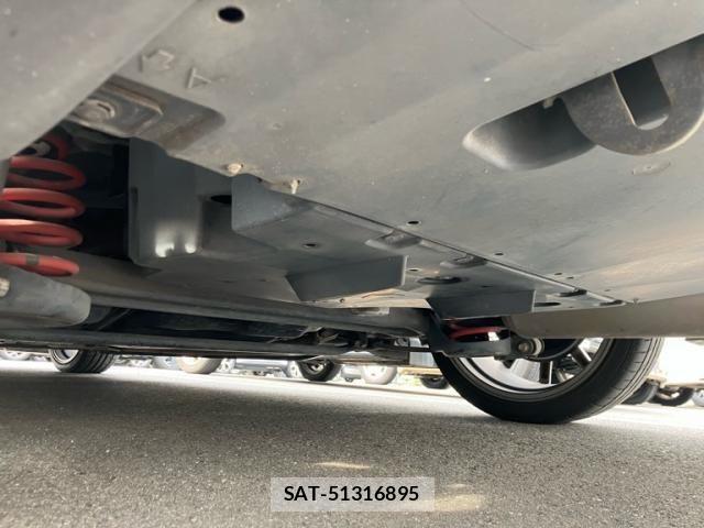 Toyota PRIUS 2015-04 8745319-12